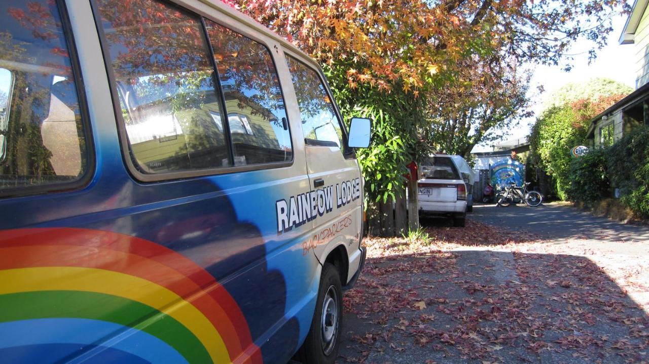 Rainbow Lodge Backpackers Taupomeer Buitenkant foto